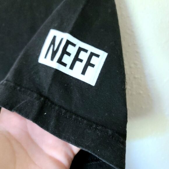 Disney X NEFF | Floral Mickey Mouse Graphic Tee - Picture 3 of 5